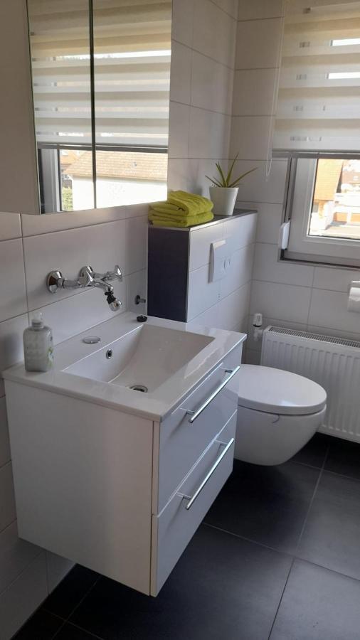 Ferienwohnung Am Brunnen Grossheubach Bagian luar foto