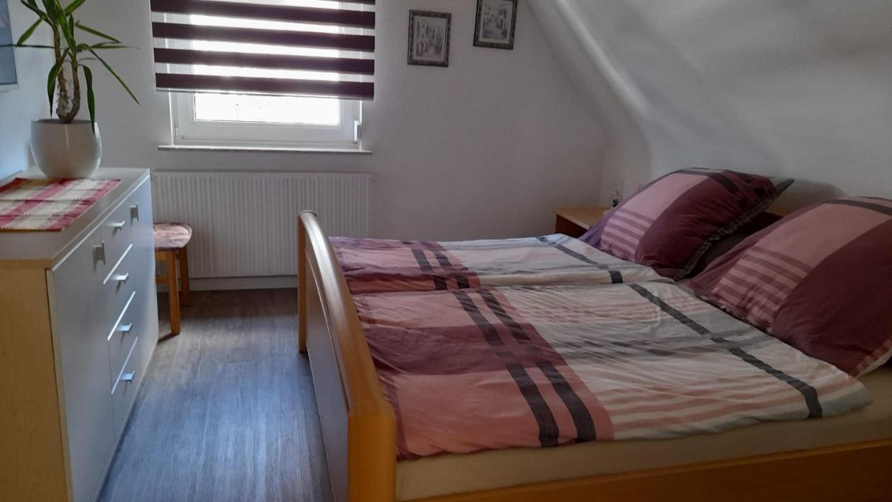 Ferienwohnung Am Brunnen Grossheubach Bagian luar foto